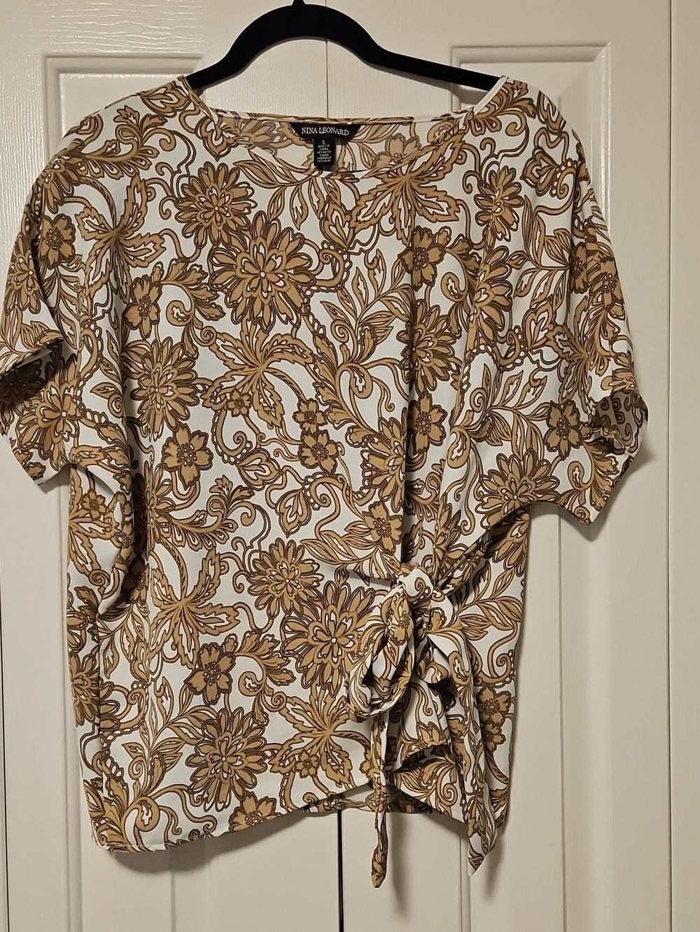 NWOT Nina Leonard White Floral Tie-Front Blouse with Tan Print